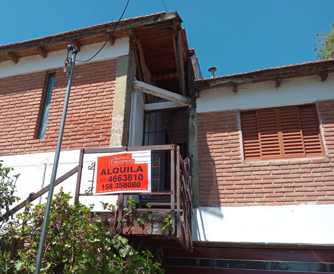 BARRIO PARQUE CAPITAL, SE ALQUILA DEPARTAMENTO EN PLANTA ALTA 