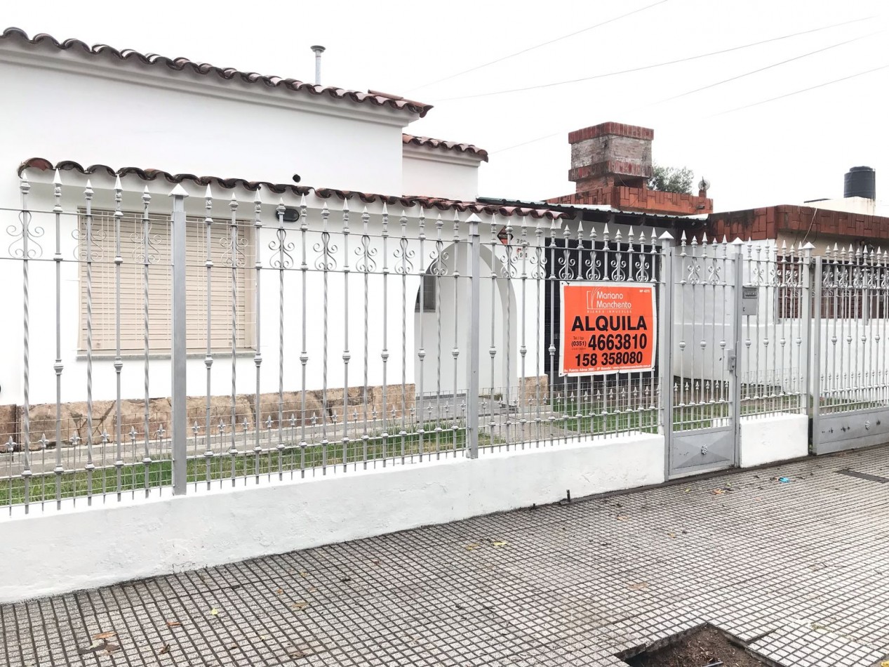 LOS PLATANOS MEJOR ZONA.- 
