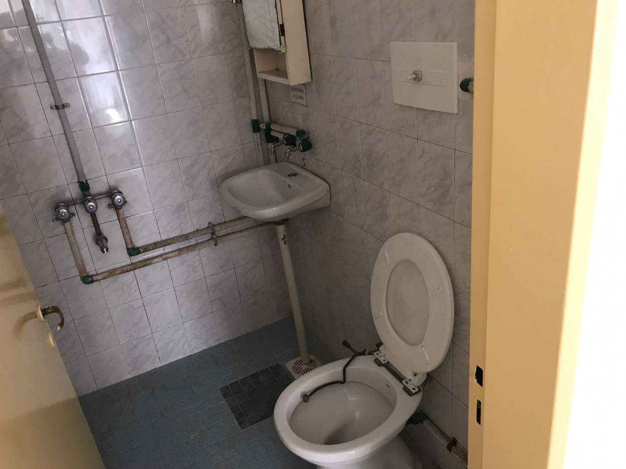 LOS NARANJOS DEPARTAMENTO INTERNO CON INGRESO COMPARTIDO.- 
