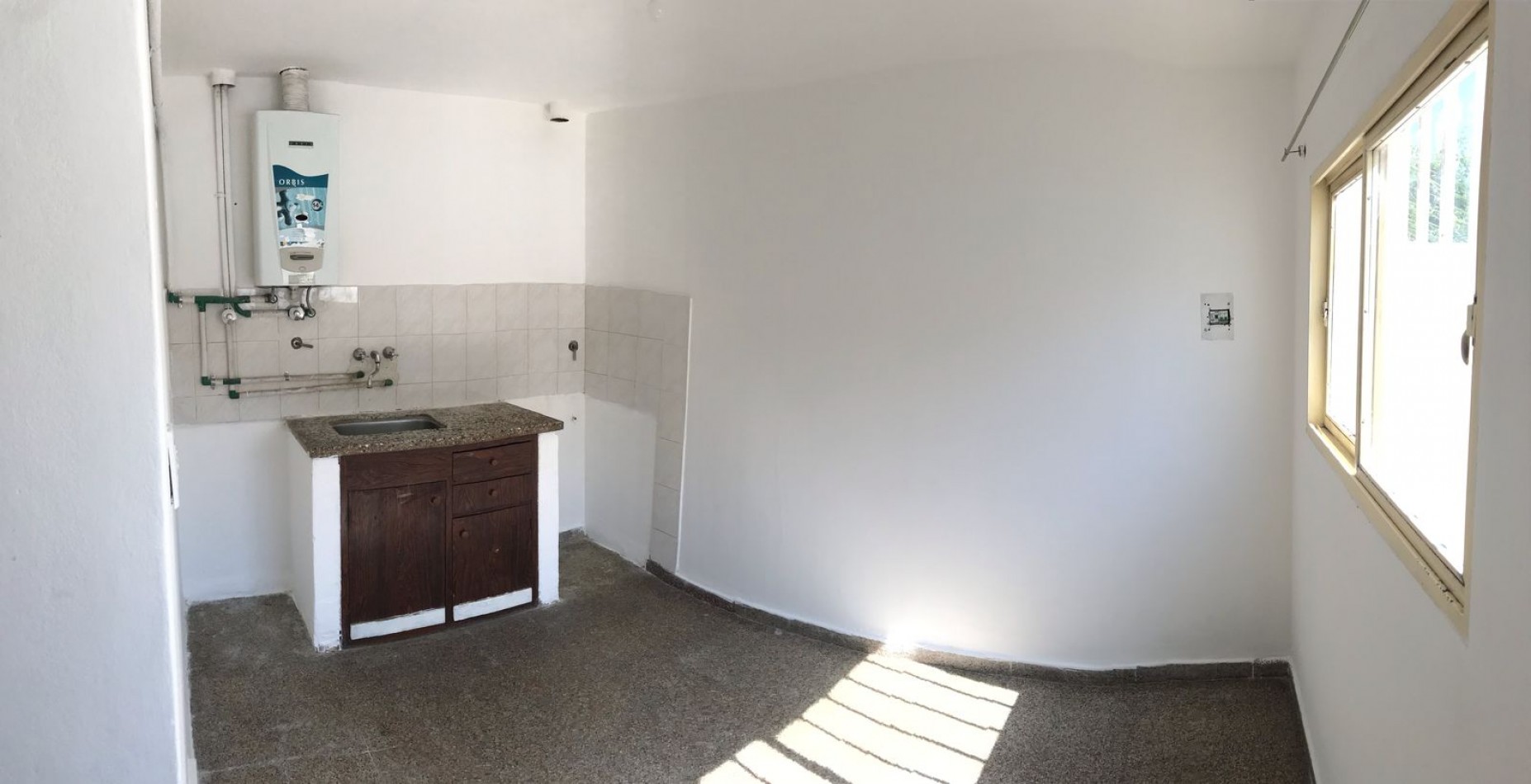 LOS NARANJOS DEPARTAMENTO INTERNO CON INGRESO COMPARTIDO.- 