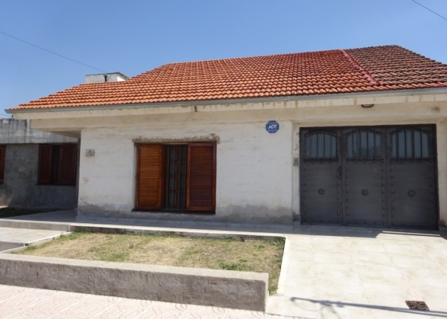 Aaron Castellano 2786, Matienzo