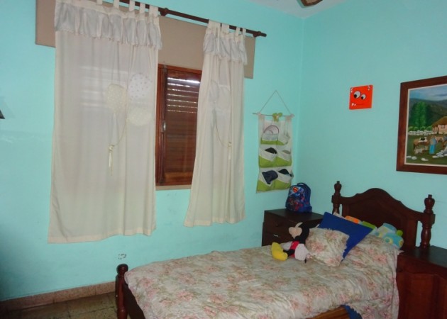 Av. Santa Ana 2538, Alto Alberdi