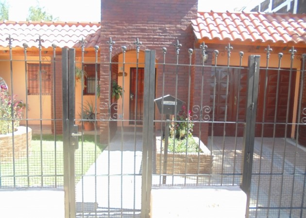 Bielsa 3264, Las Flores