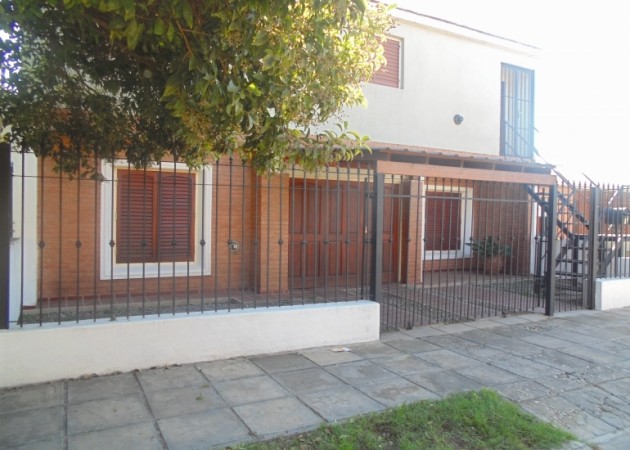 Matienzo, impecable propiedad con pileta +departamento. NUEVO PRECIO PROXIMA A SER APPTA CREDITO BANCOR