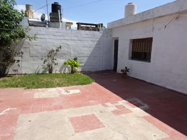 Bº A.T.E, Hermosa propiedad a cuadras de ruta 20, mejor zona.- 