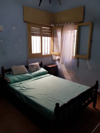 Casa para la venta a una cuadra de Pueyrredon