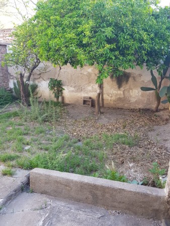 Casa para la venta a una cuadra de Pueyrredon