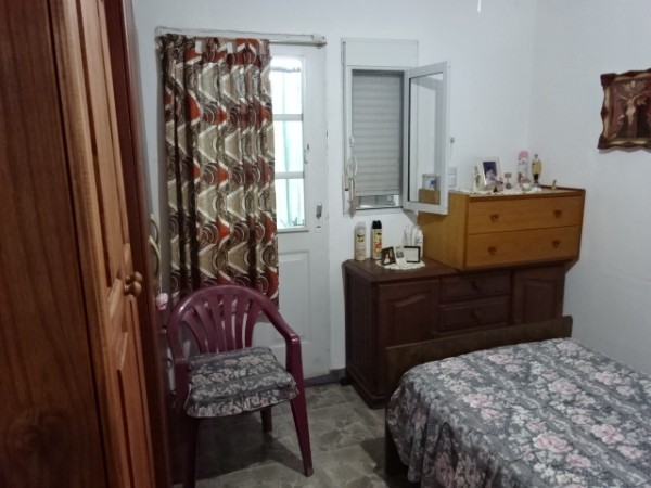 ALTO ALBERDI, HERMOSA ZONA, APTA CREDITO    (PRE CARGA PARA EL APPTO) 