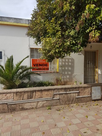 Excelente casa para la venta en Barrio Los Platanos