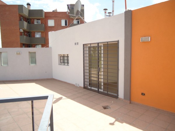 Bº Alberdi, a metros de D.Quirós.