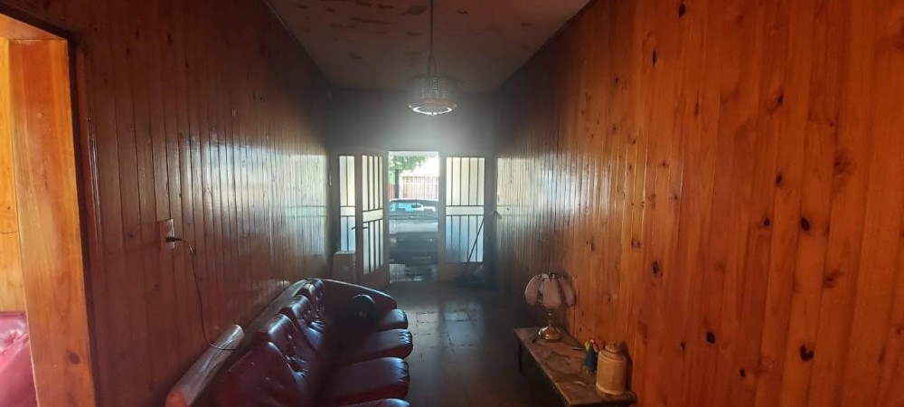 Barrio Los Naranjos, excelente casa más departamento para la venta.