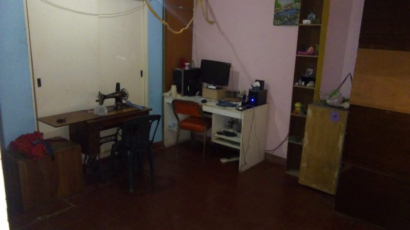 Barrio Los Naranjos, excelente casa más departamento para la venta.