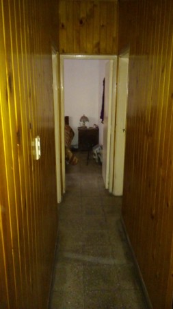 Barrio Los Naranjos, excelente casa más departamento para la venta.