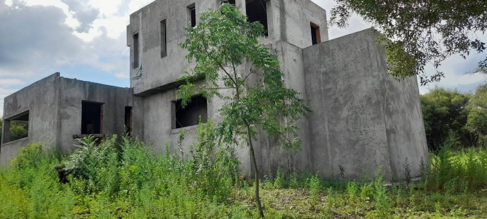 Salsipuedes, Excelente vivienda a terminar.-