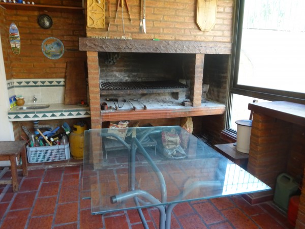 Hermosa casa de dos pisos en B°  Parque Capital 