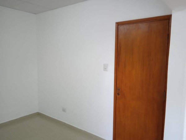 San rafael, excelente vivienda muy bien ubicada, PROXIMA A SER APPTA CREDITO BANCOR.-