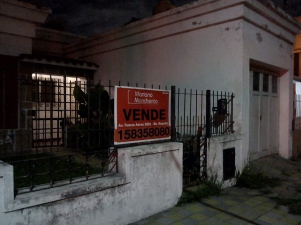 Avenida, excelente zona a una cuadra del dino R-20.