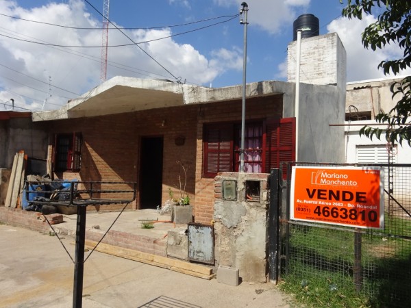 Barrio Villa Adela,  dos propiedades en un mismo terreno. Oportunidad de inversion