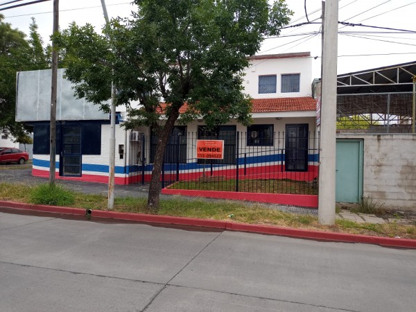 Excelente galpón esquina para la Venta Barrio San Rafael
