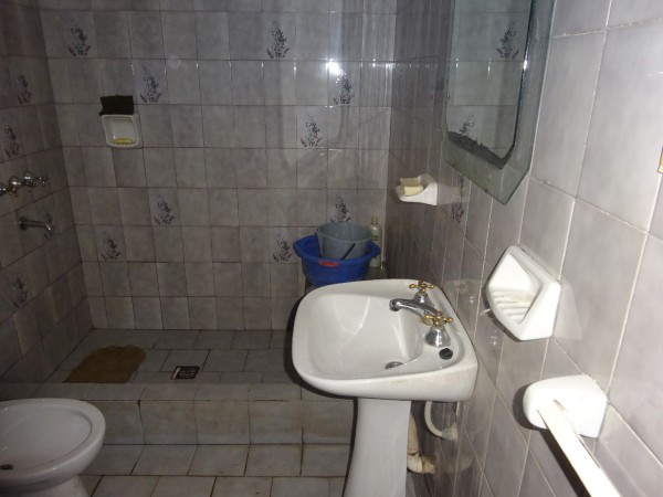 SE VENDE CASA MÁS DEPARTAMENTO EN BARRIO MATIENZO, EXCELENTE ENTORNO 