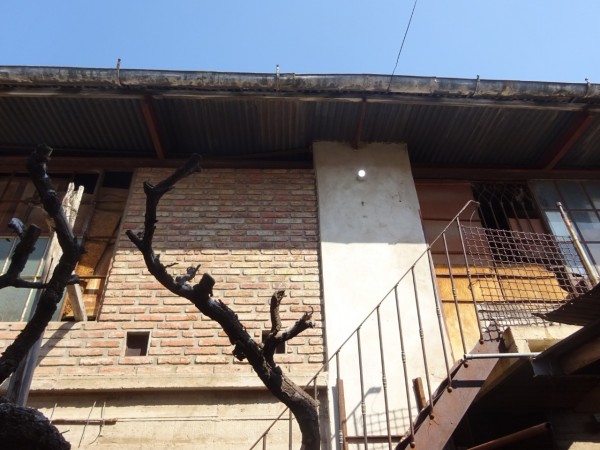 Casa más galpón para la venta Barrio Alto Alberdi. 
