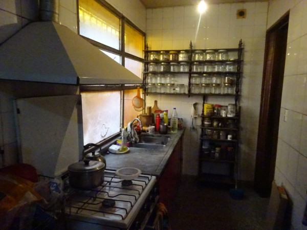Casa más galpón para la venta Barrio Alto Alberdi. 