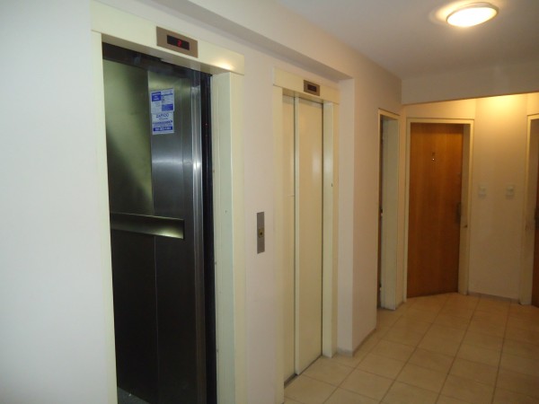 CENTRO, Impecable departamento inmejorable zona.-