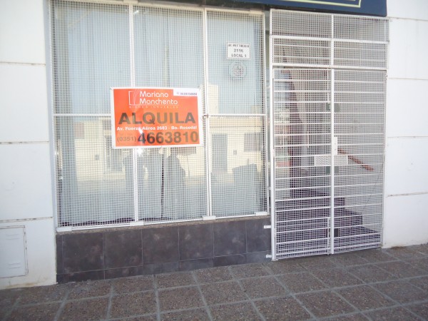 Barrio Villa Adela, Excelente Local a metros de Ruta 20.