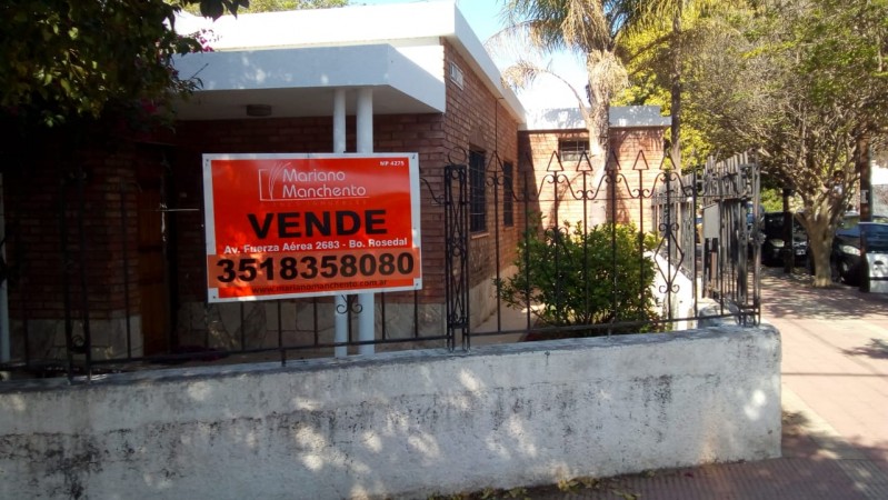 ALTO ALBERDI, FRENTE AL CLUB LA "U" APPTA CREDITO BANCOR.-