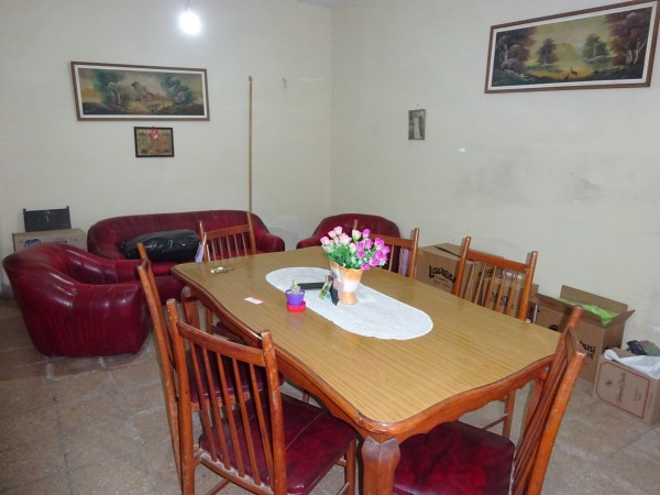 Villa Adela, linda zona a metros de calle principal del barrio.- 