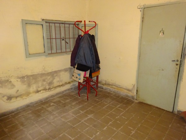 Villa Adela, linda zona a metros de calle principal del barrio.- 