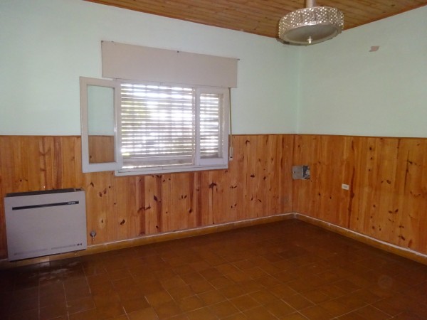 Se vende casa mas departamento en Bº Los Naranjos