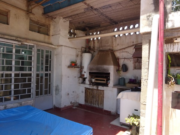 Se vende casa mas departamento en Bº Los Naranjos