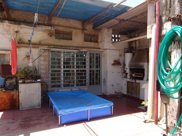 Se vende casa mas departamento en Bº Los Naranjos