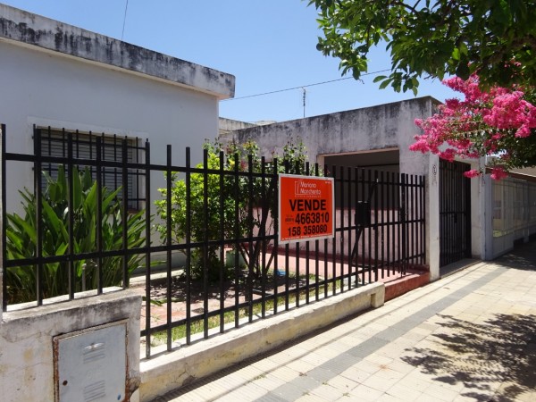 Se vende casa mas departamento en Bº Los Naranjos