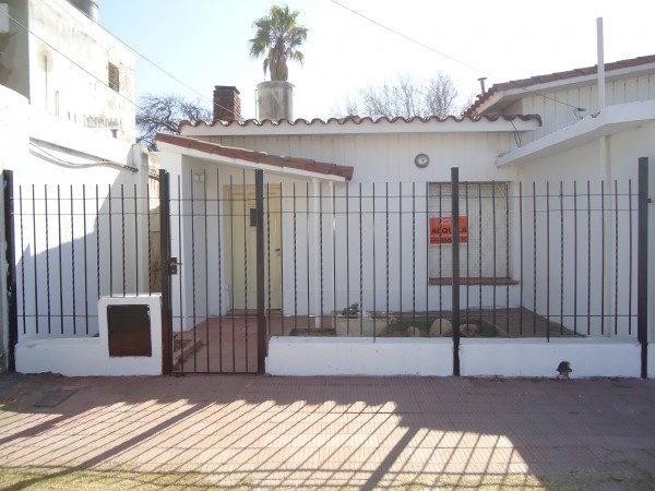 Ameghino sur, linda zona.-