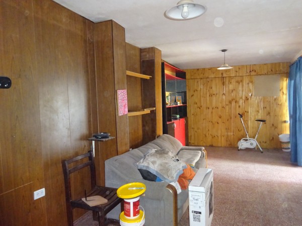 Barrio Los Granados, se vende propiedad con galpon. ACTUALMENTE CON RENTA.- 