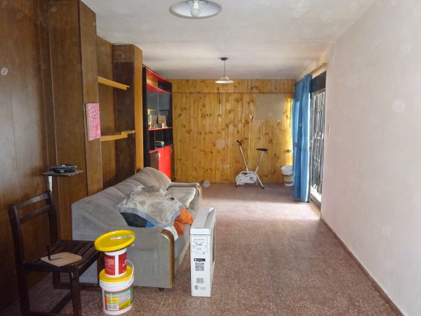 Barrio Los Granados, se vende propiedad con galpon. ACTUALMENTE CON RENTA.- 