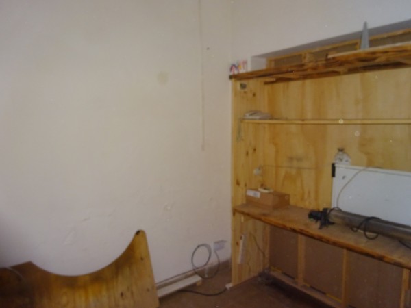 Barrio Los Granados, se vende propiedad con galpon. ACTUALMENTE CON RENTA.- 