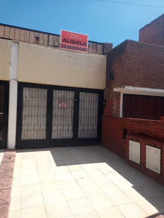 CASA TIPO DUPLEX Bo PARQUE VELEZ SARFIELD, LINDA ZONA