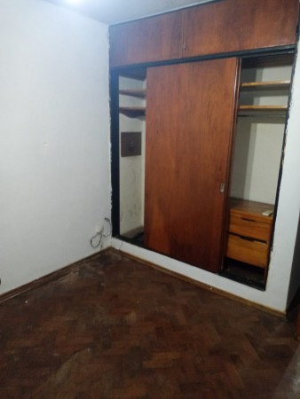 CASA TIPO DUPLEX Bo PARQUE VELEZ SARFIELD, LINDA ZONA