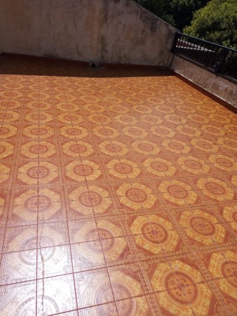 CASA TIPO DUPLEX Bo PARQUE VELEZ SARFIELD, LINDA ZONA