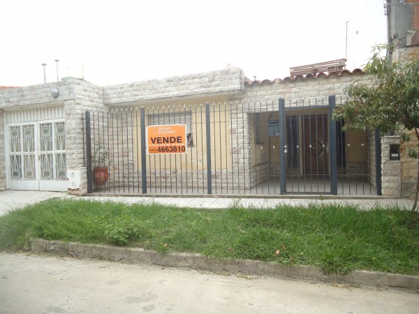B° OLIVOS, MEJOR ZONA DE VIVIENDAS.- APTA CREDITO.- 