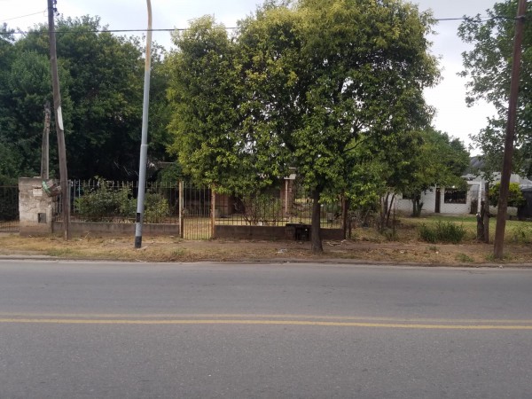 Bº Los Boulevares,  espectacular terreno de 4028 metros.-  
