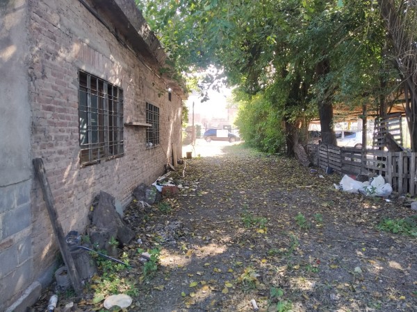 Bº Los Boulevares,  espectacular terreno de 4028 metros.-  