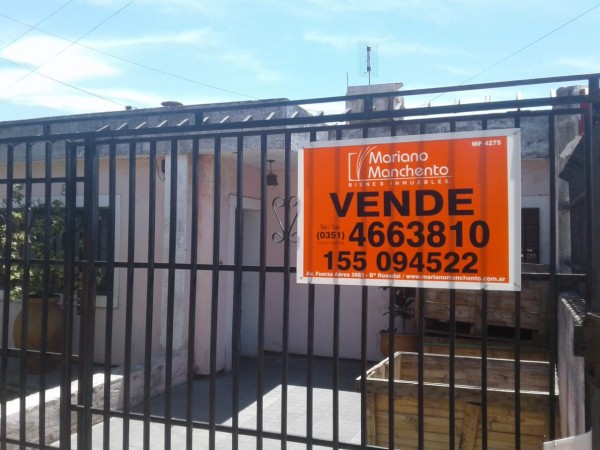 Casa para la venta Barrio Rosedal, zona Ruta 20