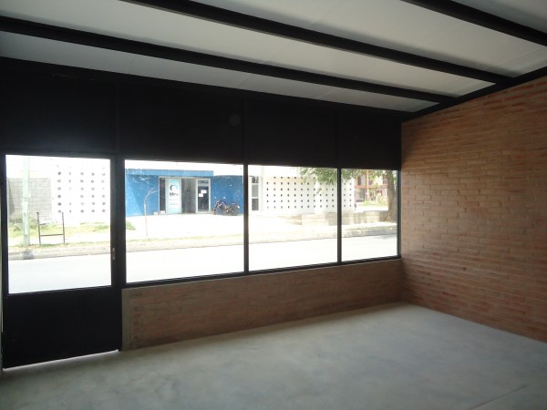 Bo A.T.E Linda zona, ideal inversor, casa + locales NUEVO PRECIO! OPORTUNIDAD.- 