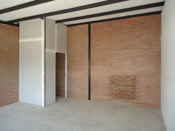 Bo A.T.E Linda zona, ideal inversor, casa + locales NUEVO PRECIO! OPORTUNIDAD.- 