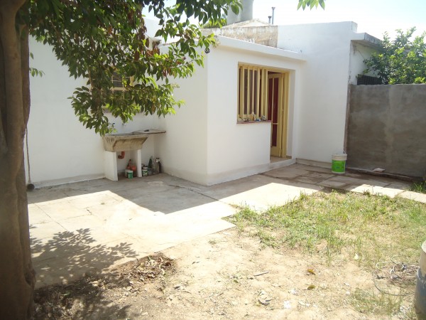 Bo A.T.E Linda zona, ideal inversor, casa + locales NUEVO PRECIO! OPORTUNIDAD.- 