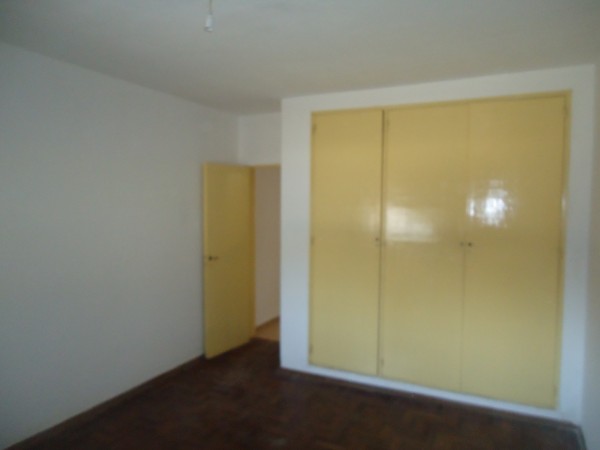 Bo A.T.E Linda zona, ideal inversor, casa + locales NUEVO PRECIO! OPORTUNIDAD.- 